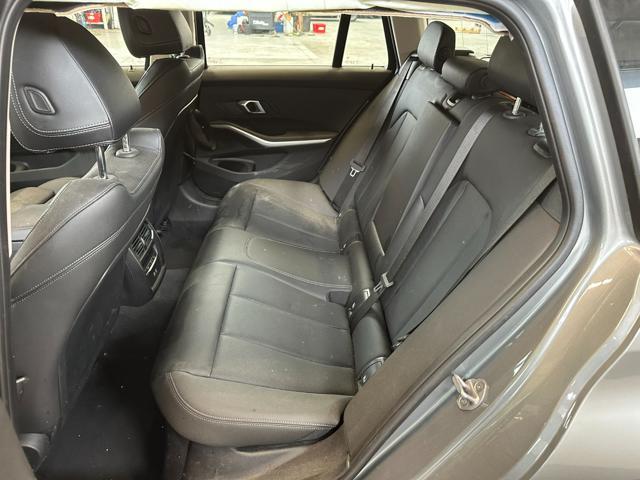 BMW 318 D 48V TOURING BUSINESS ADVANTAGE