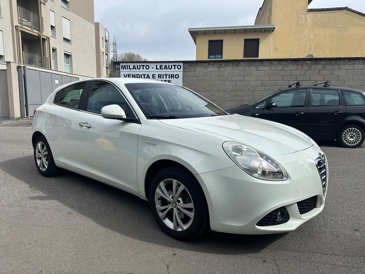 Alfa Romeo Giulietta 1.4 Turbo - ok neopatentati