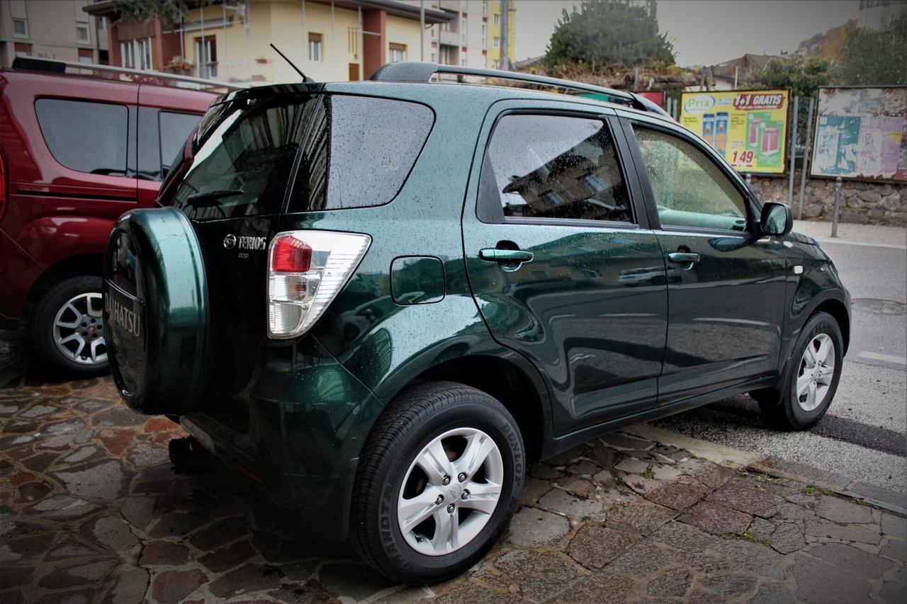 Daihatsu Terios 1.5 4WD Top - Gancio -
