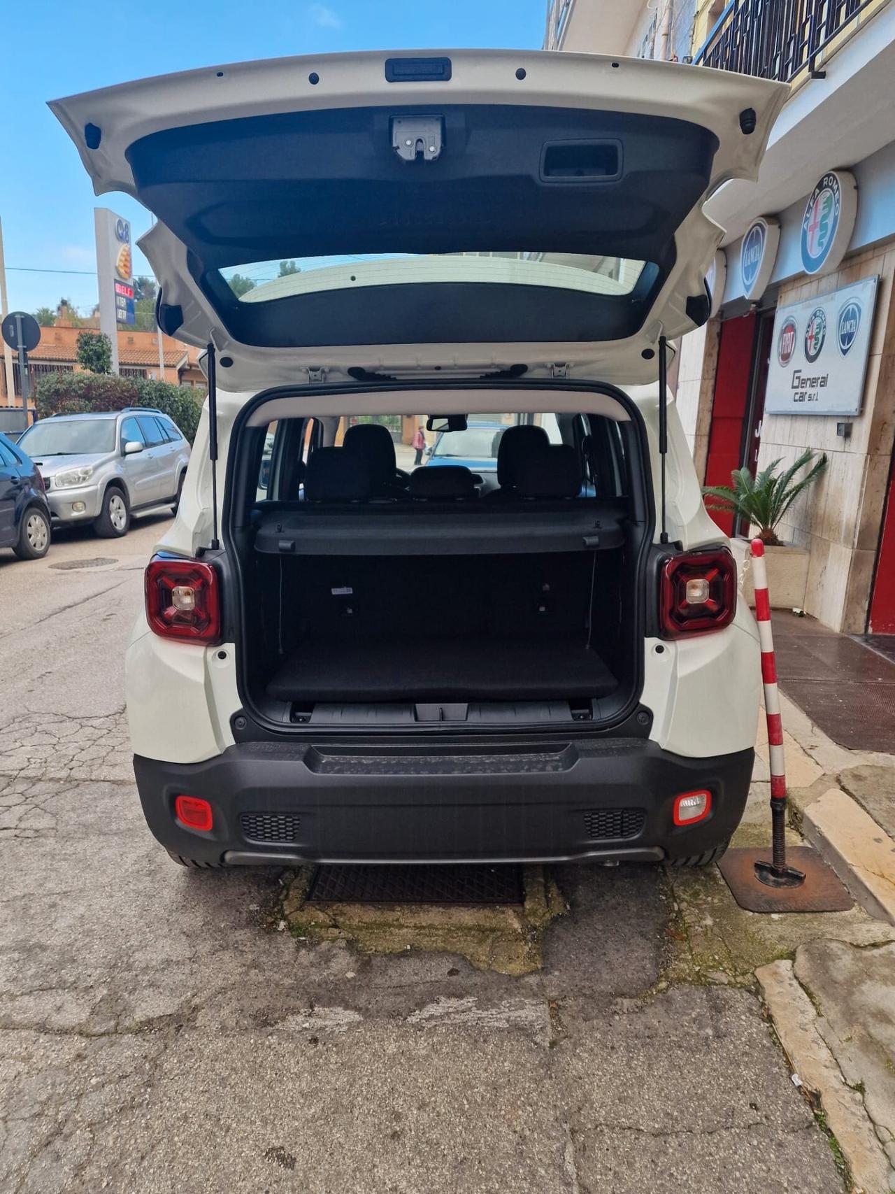 Jeep Renegade 1.5 Turbo T4 MHEV Altitude