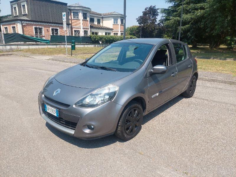 Renault Clio 1.2 75CV 5P Gomme Nuove NEOPATENTATI