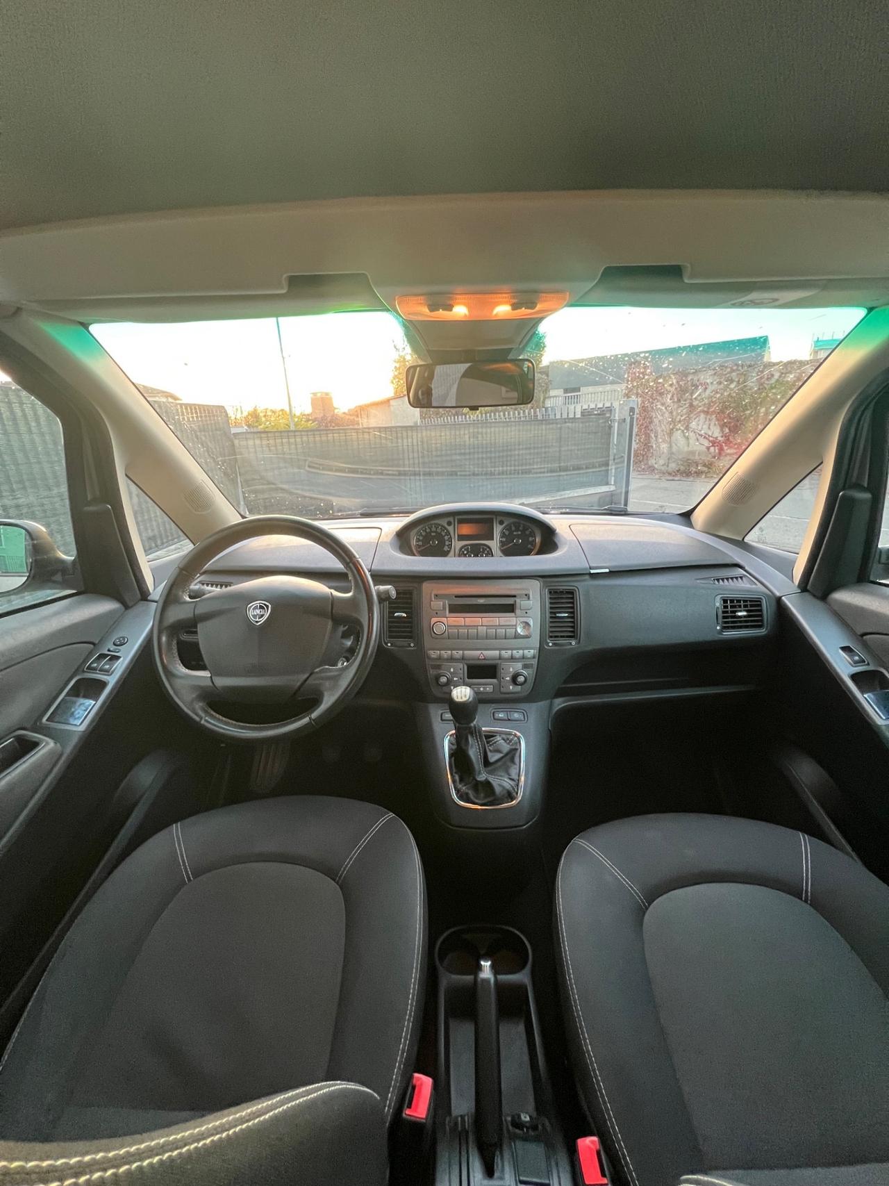 Lancia MUSA 1.3 Mjt 95 CV Gold CARROZZERIA DA VEDERE