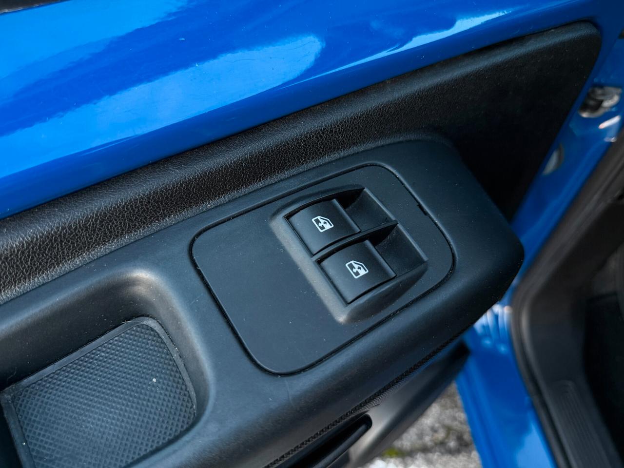 Fiat QUBO/1.4 77 CV/5 POSTI/METANO VALIDO 2028