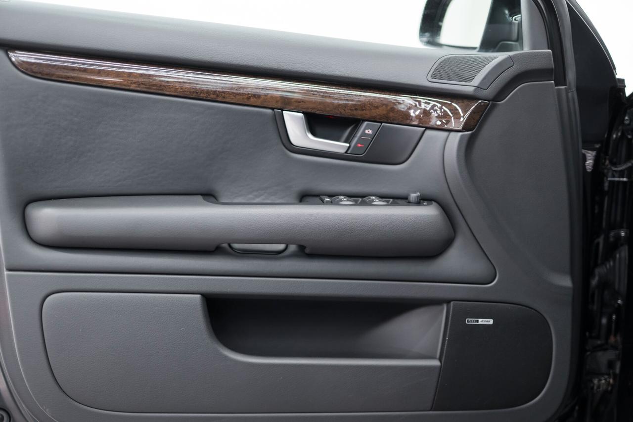 Audi S4 MANUALE