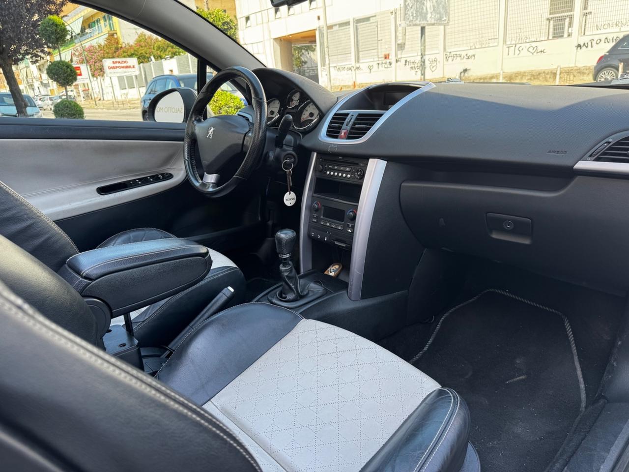 Peugeot 207 1.6 VTi 120CV CC Roland Garros