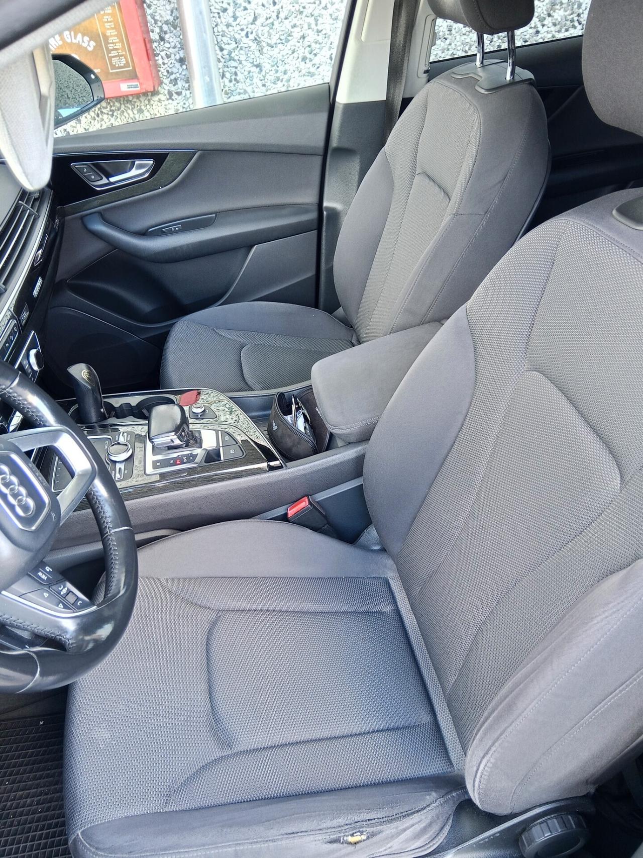 Audi Q7 3.0 TDI 272CV quattro tiptronic