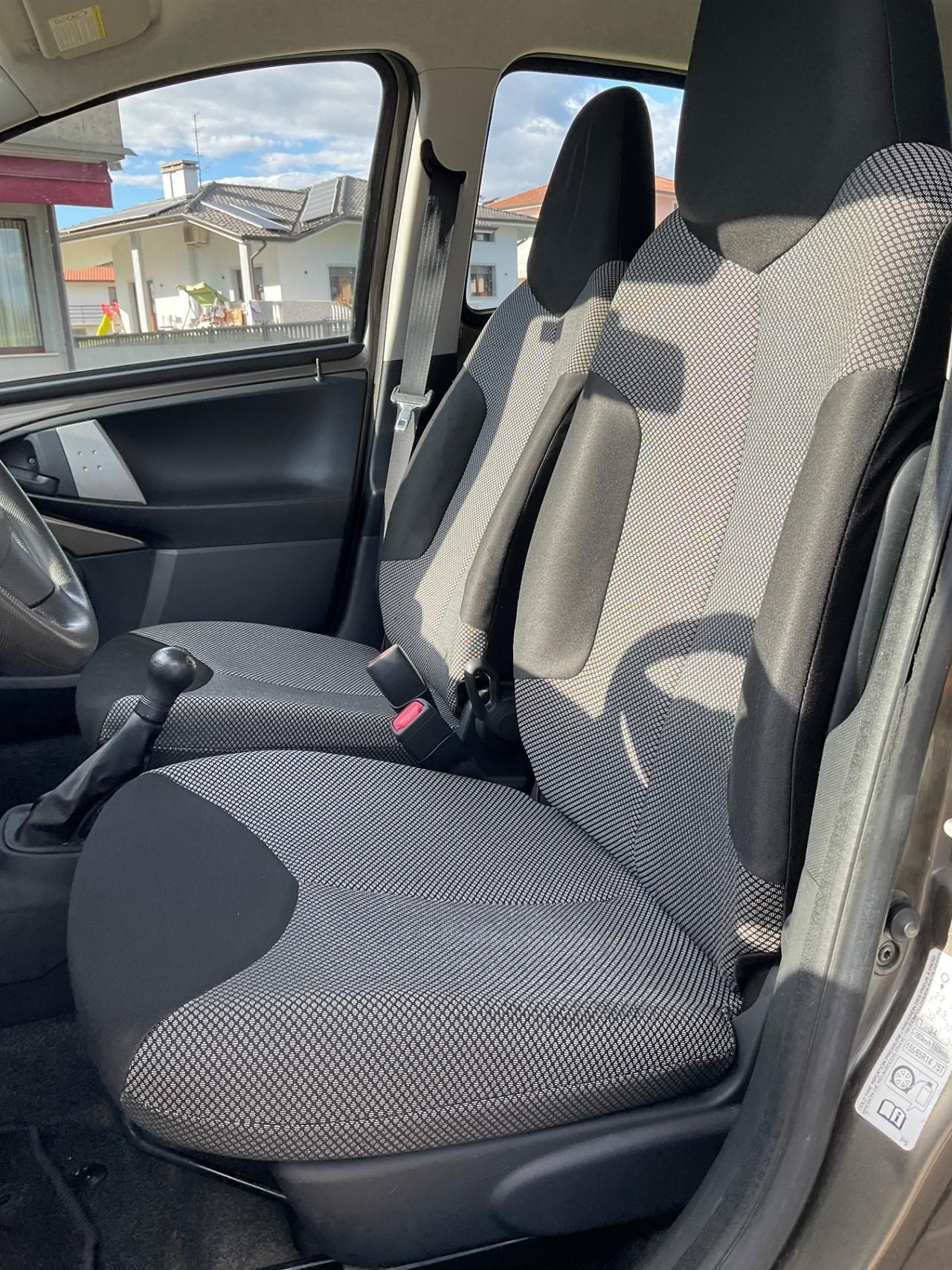 Toyota Aygo 1.0 12V VVT-i 5 porte Active Connect