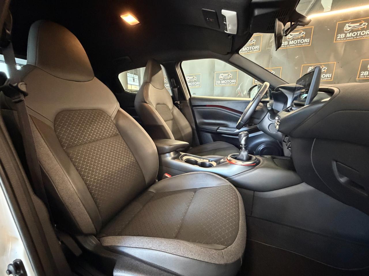 Nissan Juke 1.0 DIG-T N-CONNECTA