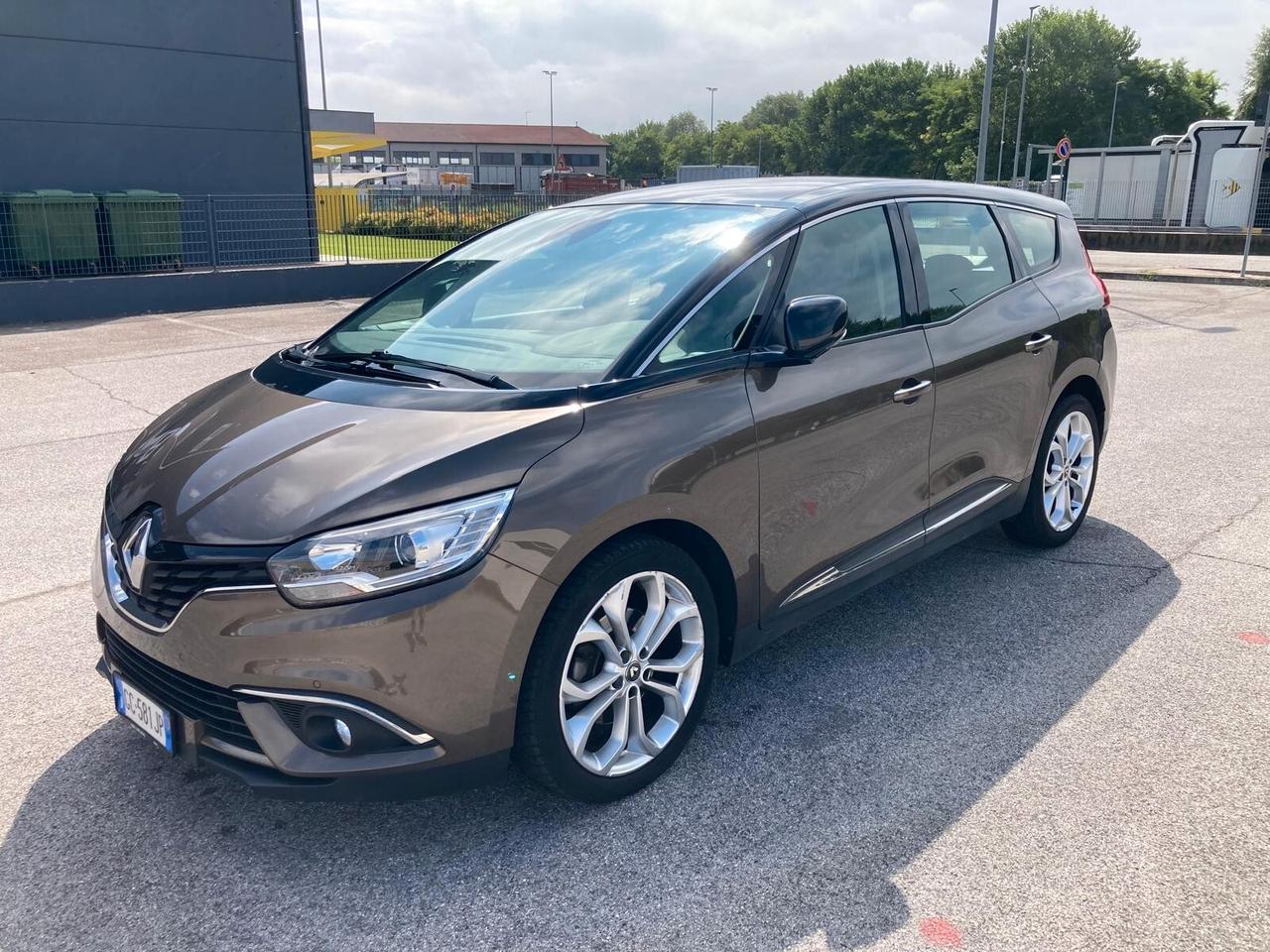 Renault Grand Scenic Blue dCi 120 CV EDC Initiale Paris
