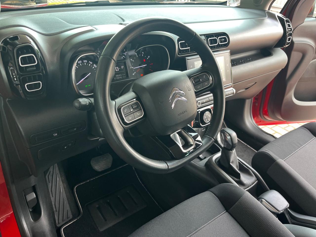 Citroen C3 Aircross C3 Aircross 1.5 bluehdi Shine 73.000 KM!!