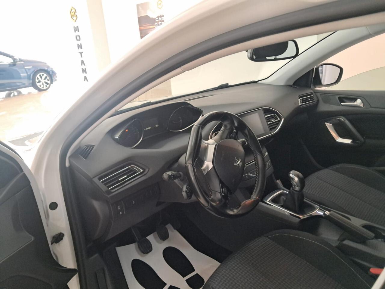 Peugeot 308 BlueHDi 120 S&S Business