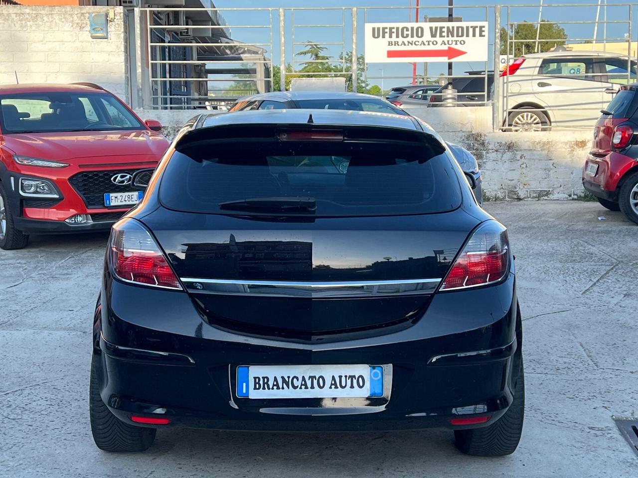 Opel Astra GTC 1.7 CDTI 125CV 3 porte Cosmo