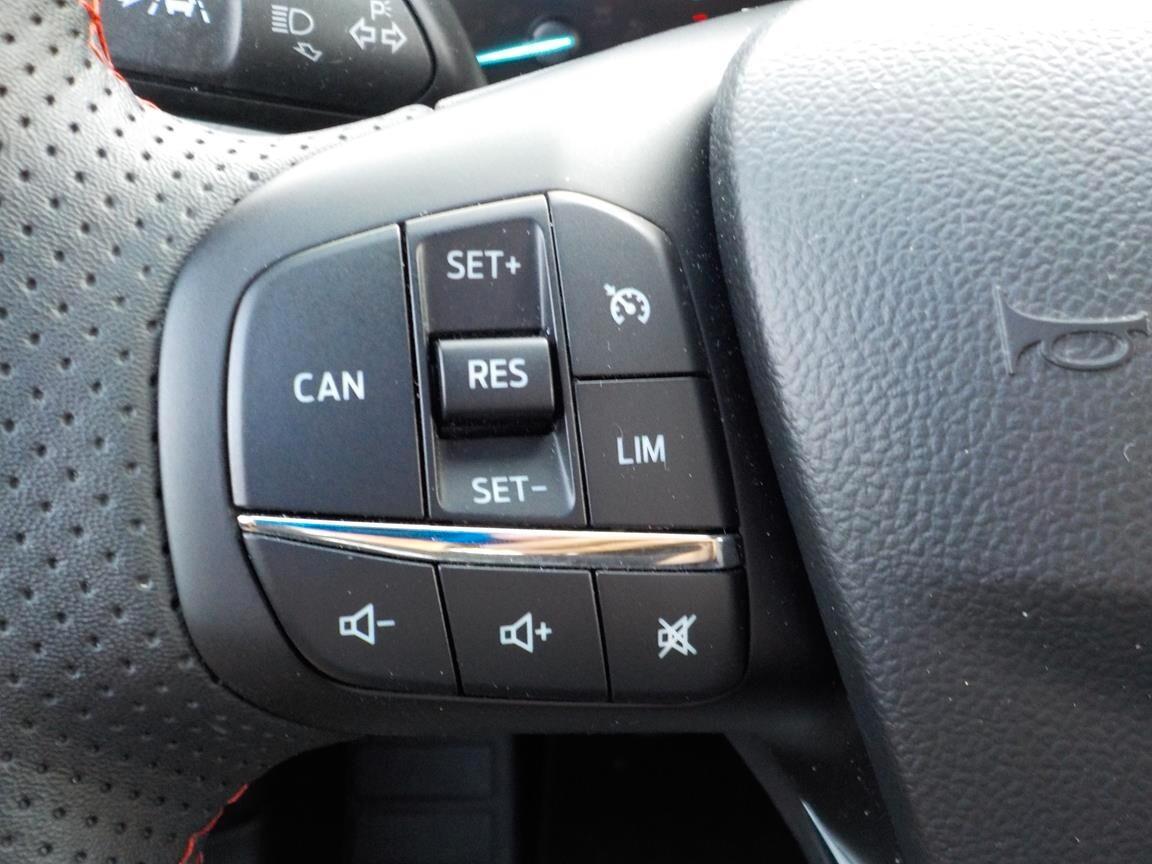 Ford Focus 1.0 EcoBoost Hybrid 125 CV 5p. ST-Line