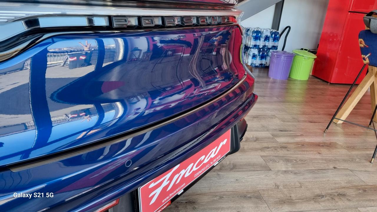 Porsche Macan 2.0 T Tetto Scarichi Spot. Sospensioni Radar