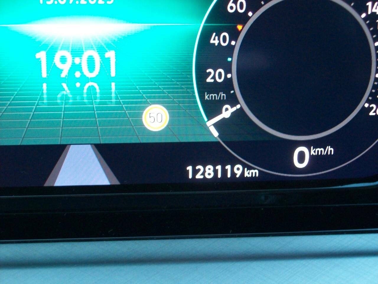 VOLKSWAGEN GOLF 2.0 TDI CV.115 LIFE "2021"