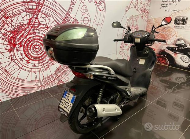 Suzuki sixteen 150 2009