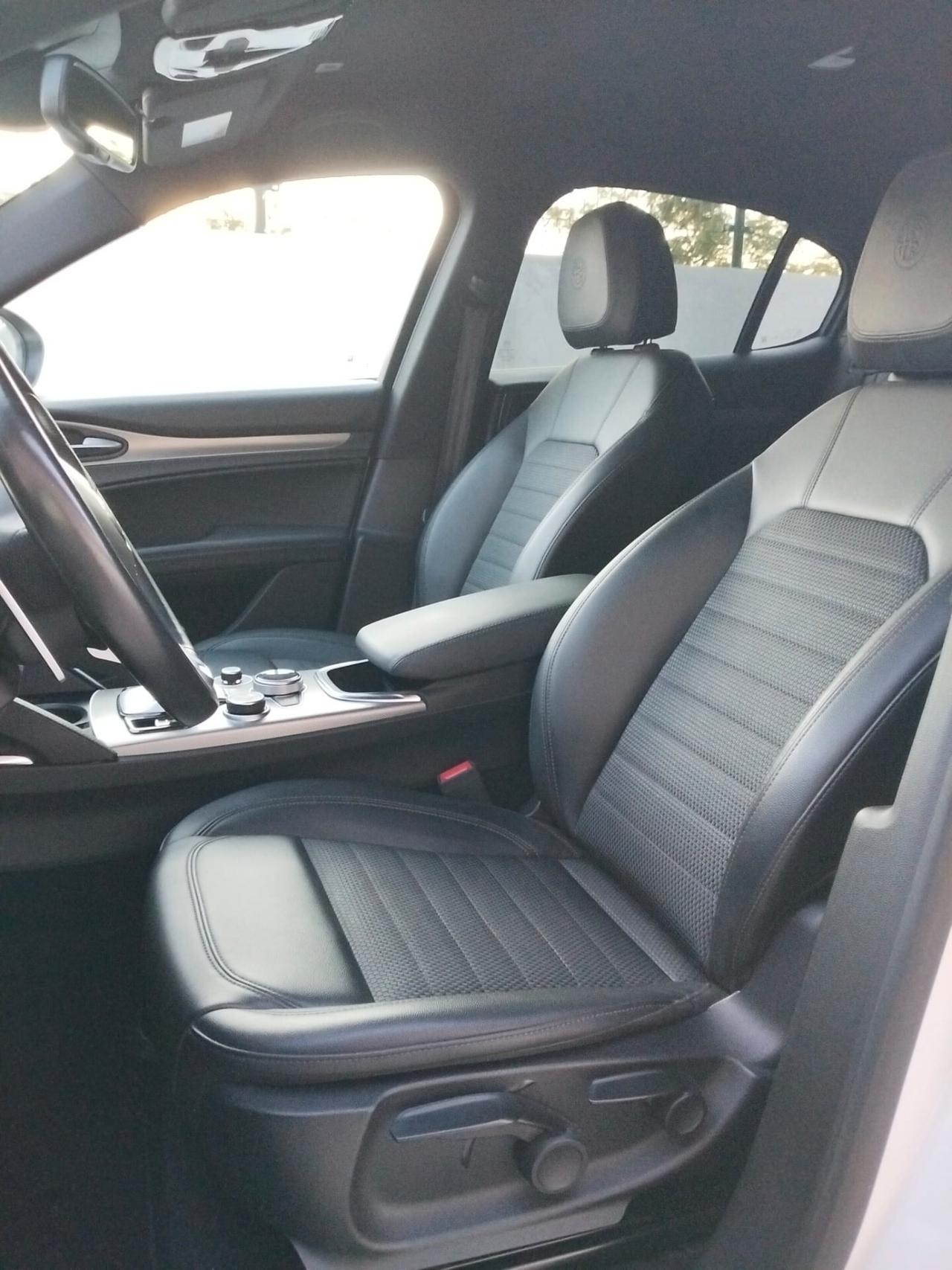 Alfa Romeo Stelvio 2.2 Turbodiesel 190 CV AT8 Q4