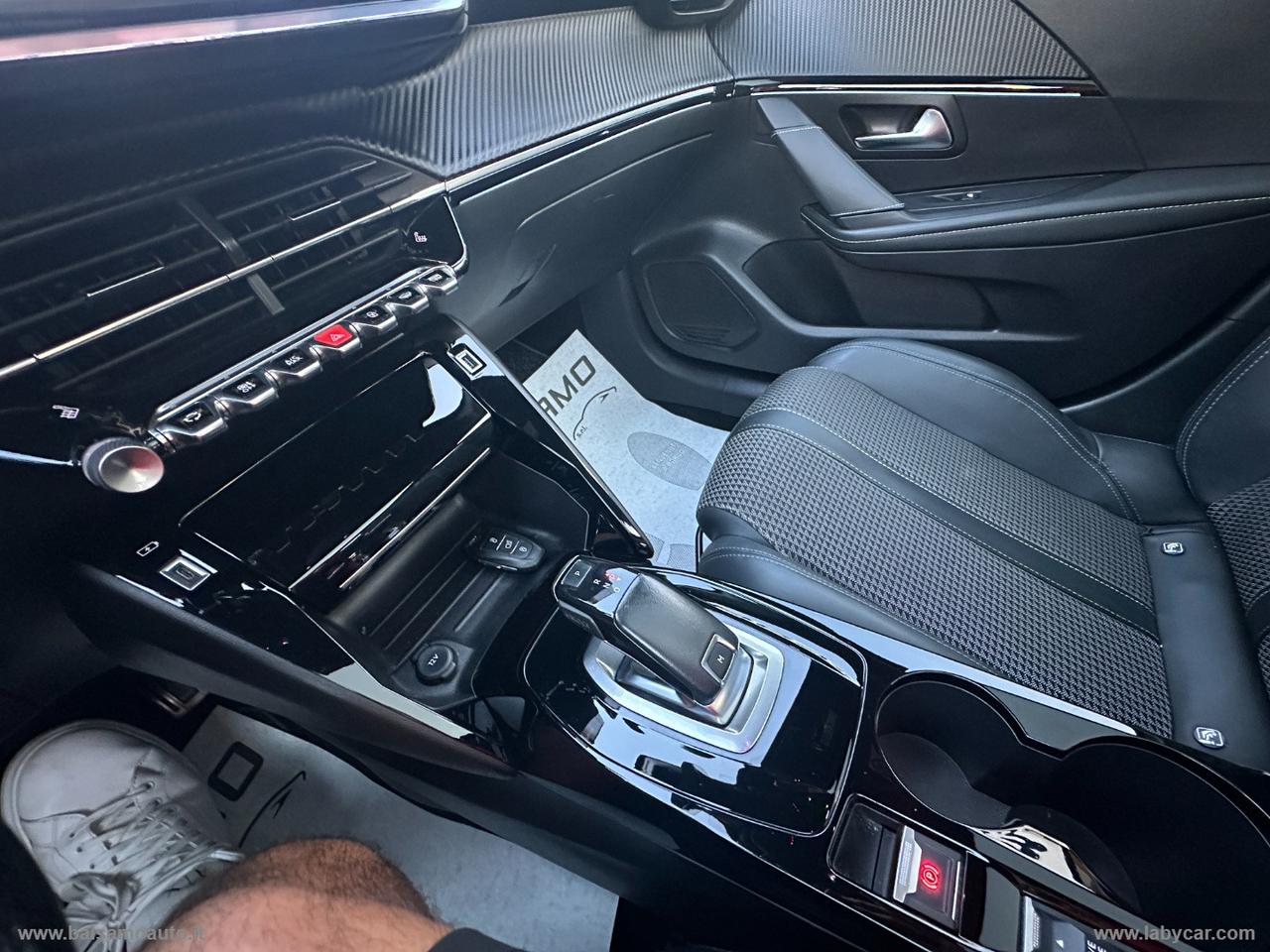PEUGEOT 208 GT Line PANORAMA