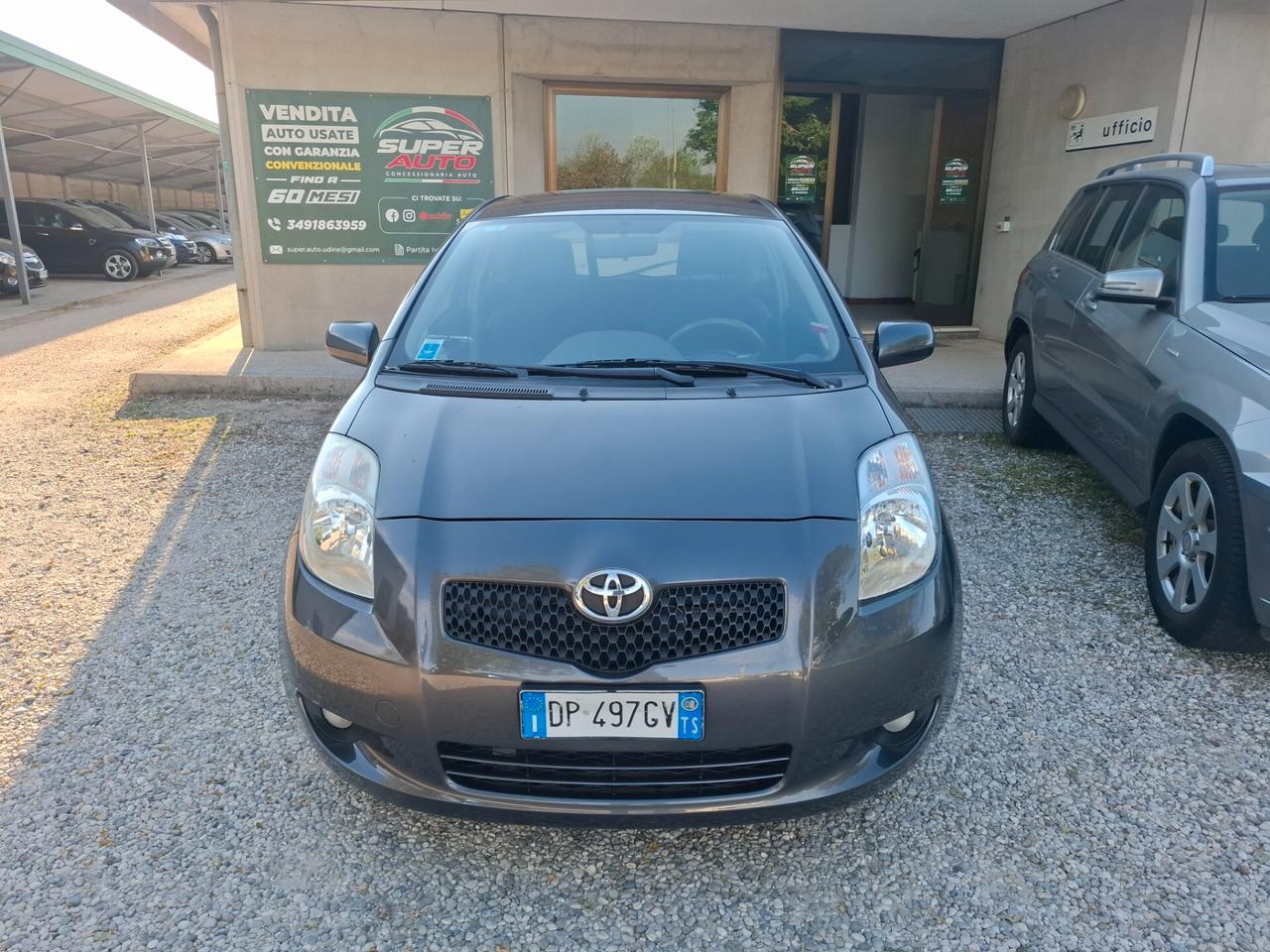 Toyota Yaris 1.3 3 porte Navi