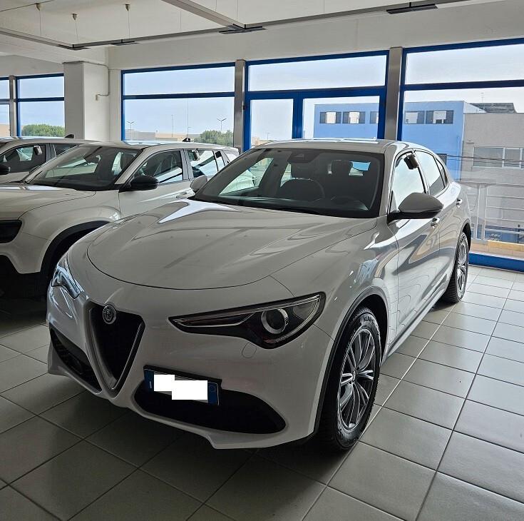 Alfa Romeo Stelvio 2.2 Turbodiesel 190 CV AT8 RWD Business