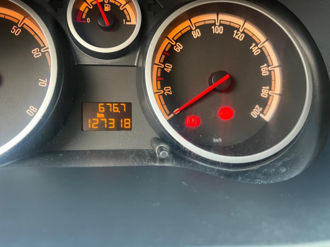 Opel corsa 3P-1.2 benz-km 127000-2009