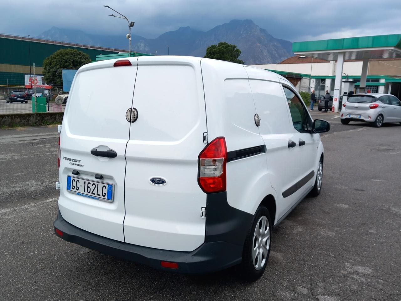 Ford Transit Courier 1.5 TDCi 75CV