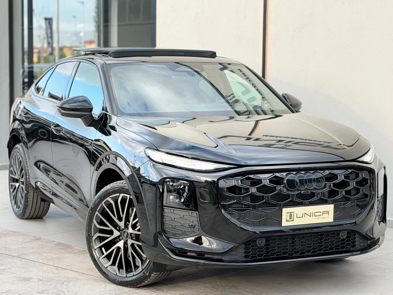 Audi Q3 Sportback 2.0 tdi S line 150cv S-tronic IVA ESPOST