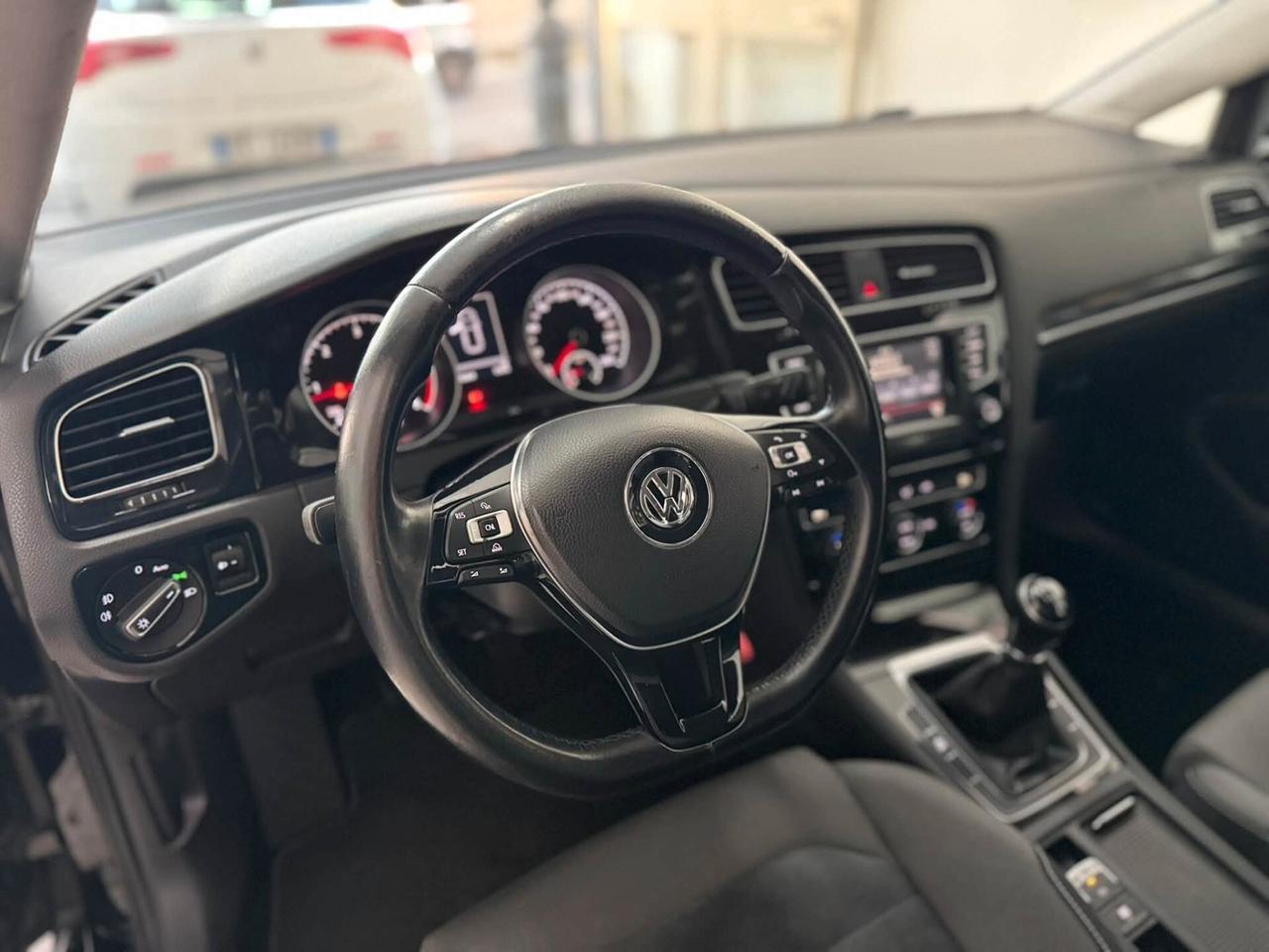 Volkswagen Golf Business 1.6 TDI 5p. Highline BlueMotion Technology