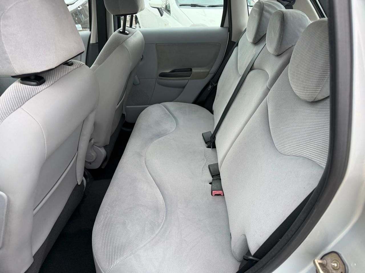 Citroen C3 1.4 HDi 70CV Elegance-10/2005