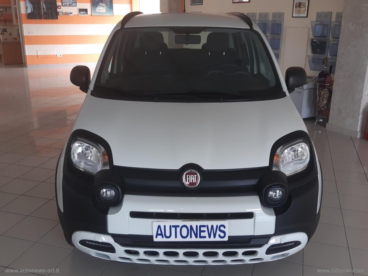 FIAT Panda 1.0 FireFly S&S Hybrid City Cross VERSIONE CROSS