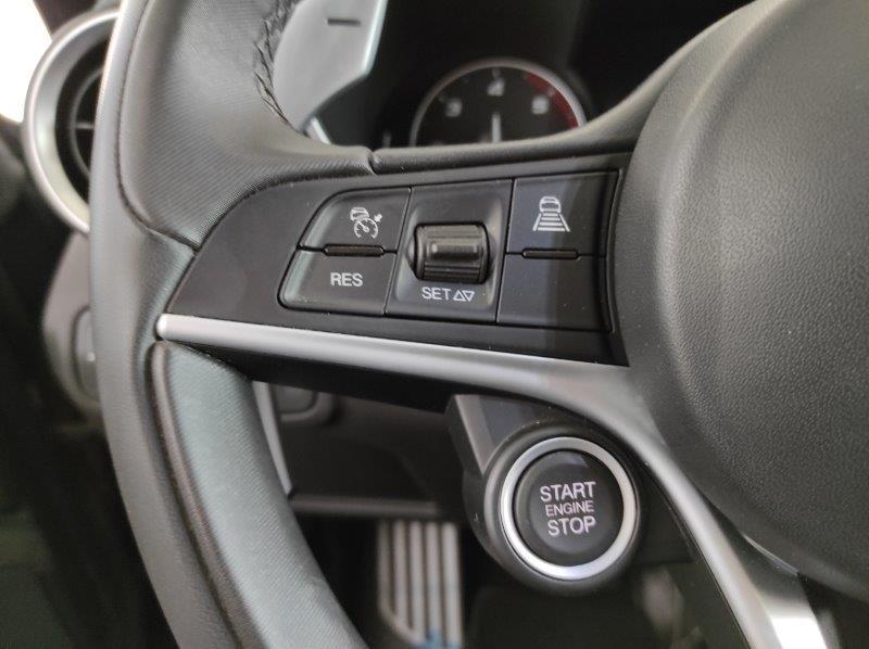 ALFA ROMEO Giulia (2016) - Giulia 2.2 Turbodiesel 210 CV AT8 AWD Q4 Veloce