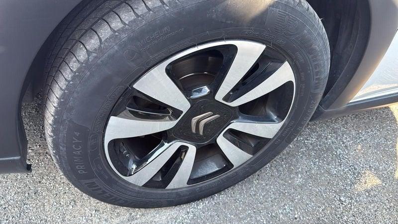 Citroën C3 83 S&S Shine Neo Patentati IVA ESPOSTA