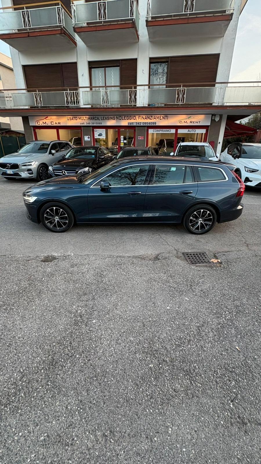 Volvo V60 B4 (d) Geartronic Momentum Business Pro
