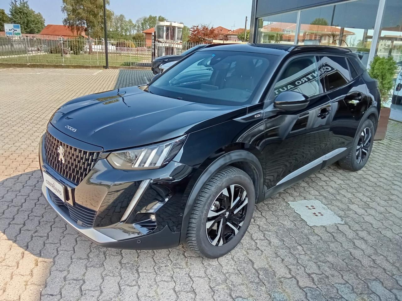 Peugeot 2008 PureTech 130 S&S EAT8 GT