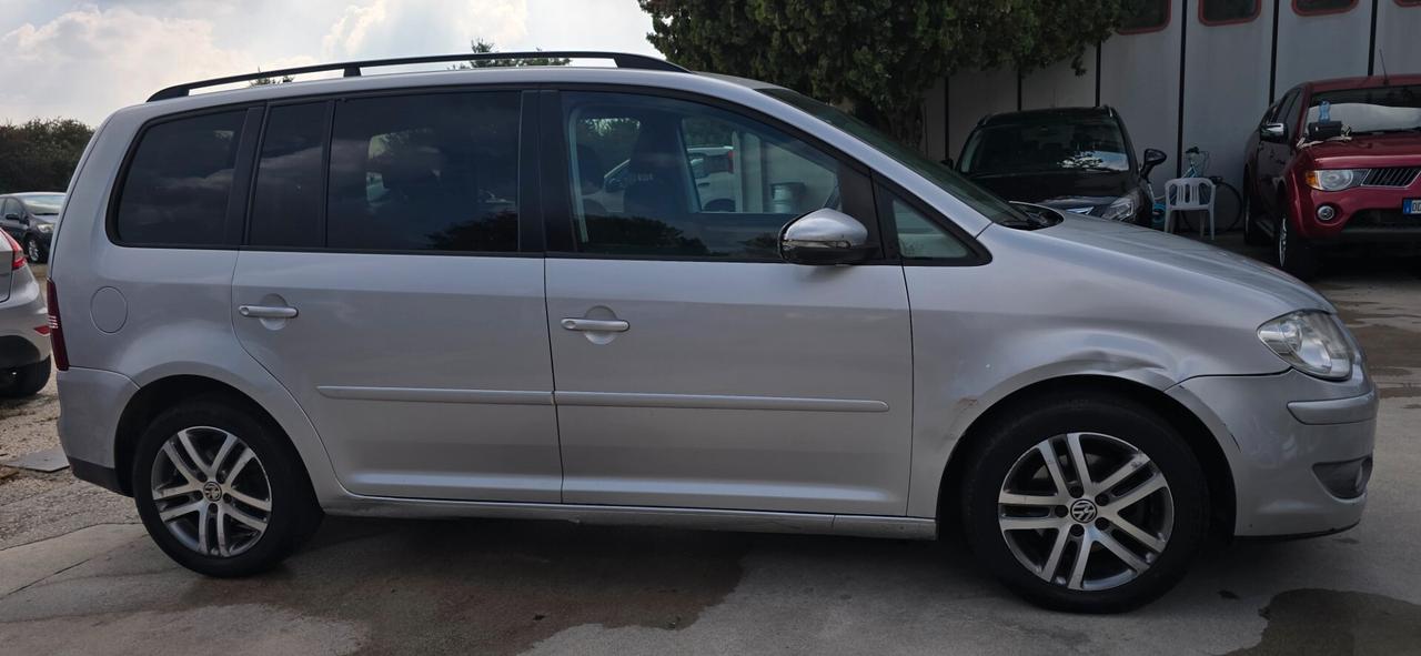 Volkswagen Touran 1.9 TDI 105CV DPF Conceptline