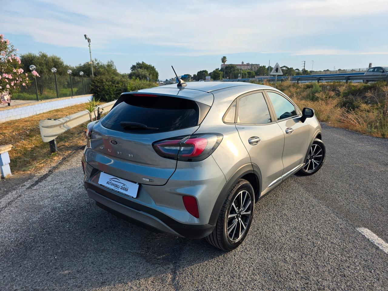 Ford Puma 1.0 EcoBoost Hybrid 125 CV S&S aut. Titanium