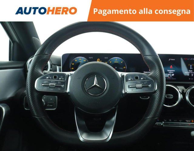 MERCEDES-BENZ A 180 d Automatic Premium