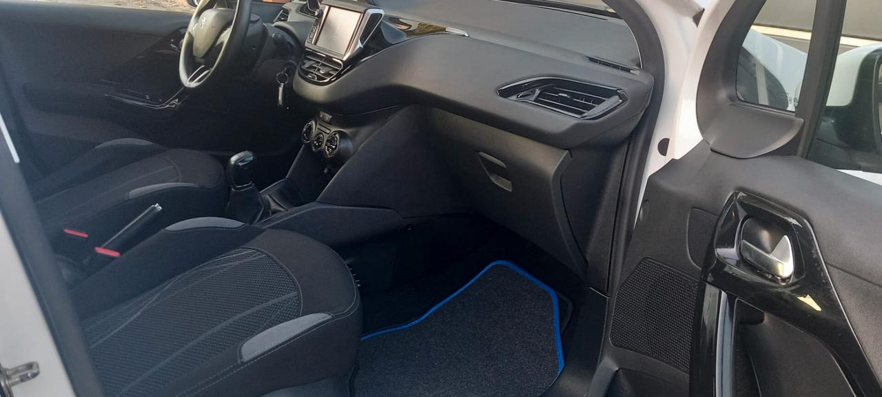 Peugeot 208 Allure neopatentati KM 101000