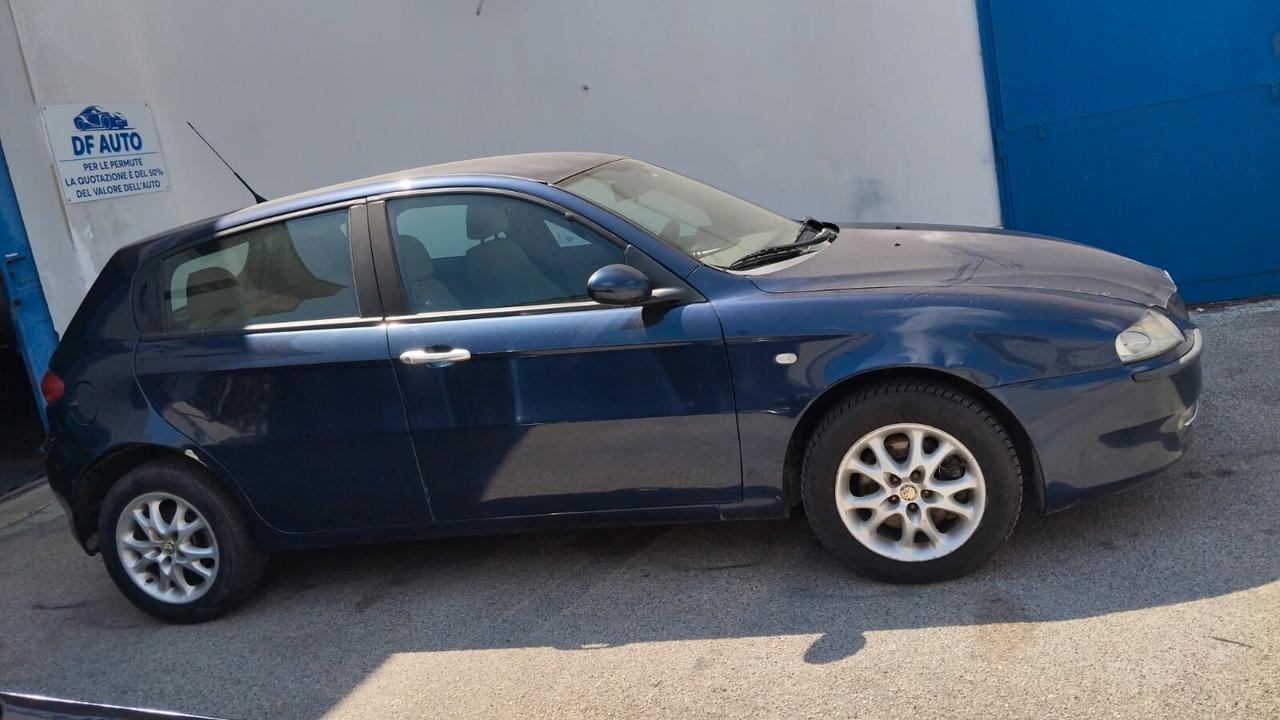 Alfa Romeo 147 1.9 JTD (115 CV) cat 5p. Distinctive
