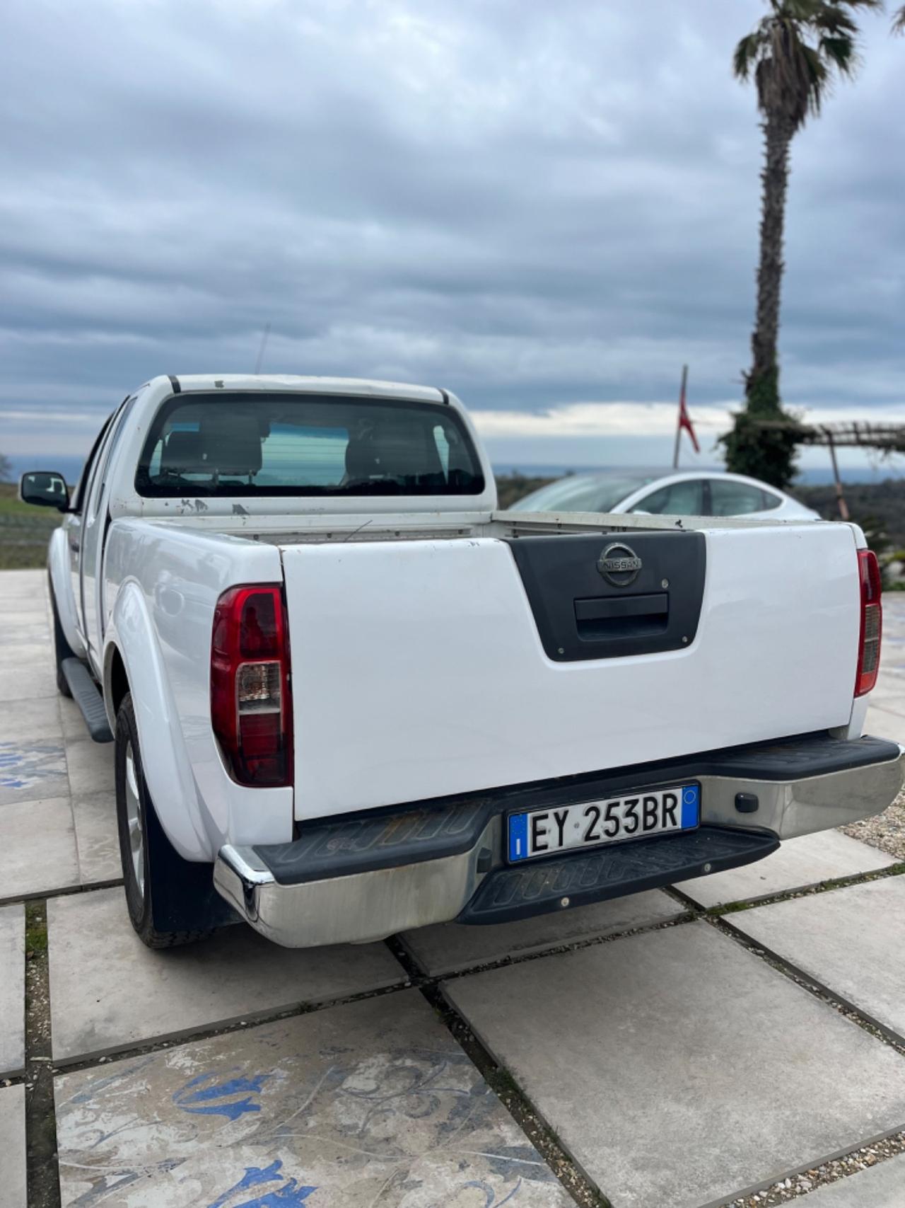 Nissan Navara 2.5 dCi 190CV 2 porte King Cab Sport