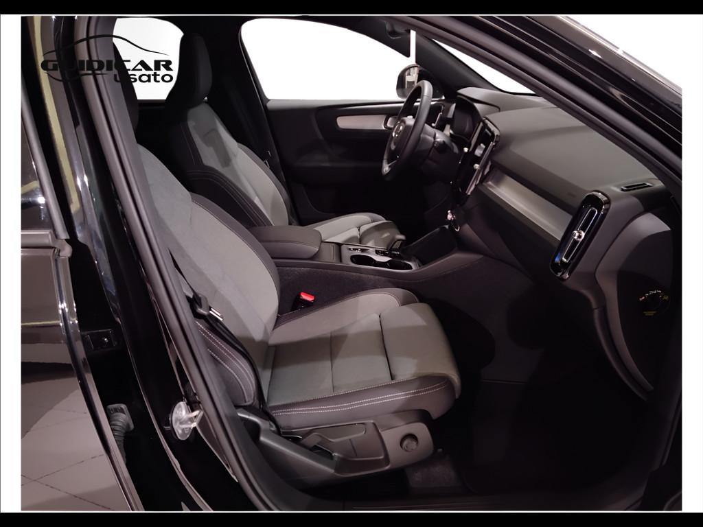 VOLVO XC40 2023 - XC40 2.0 b3 Core auto