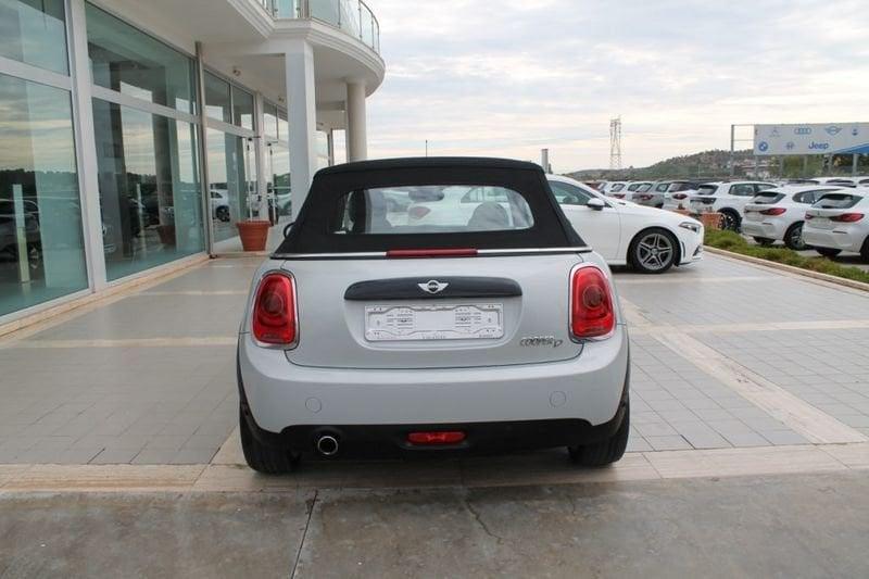 MINI Mini 1.5 Cooper D Cabrio