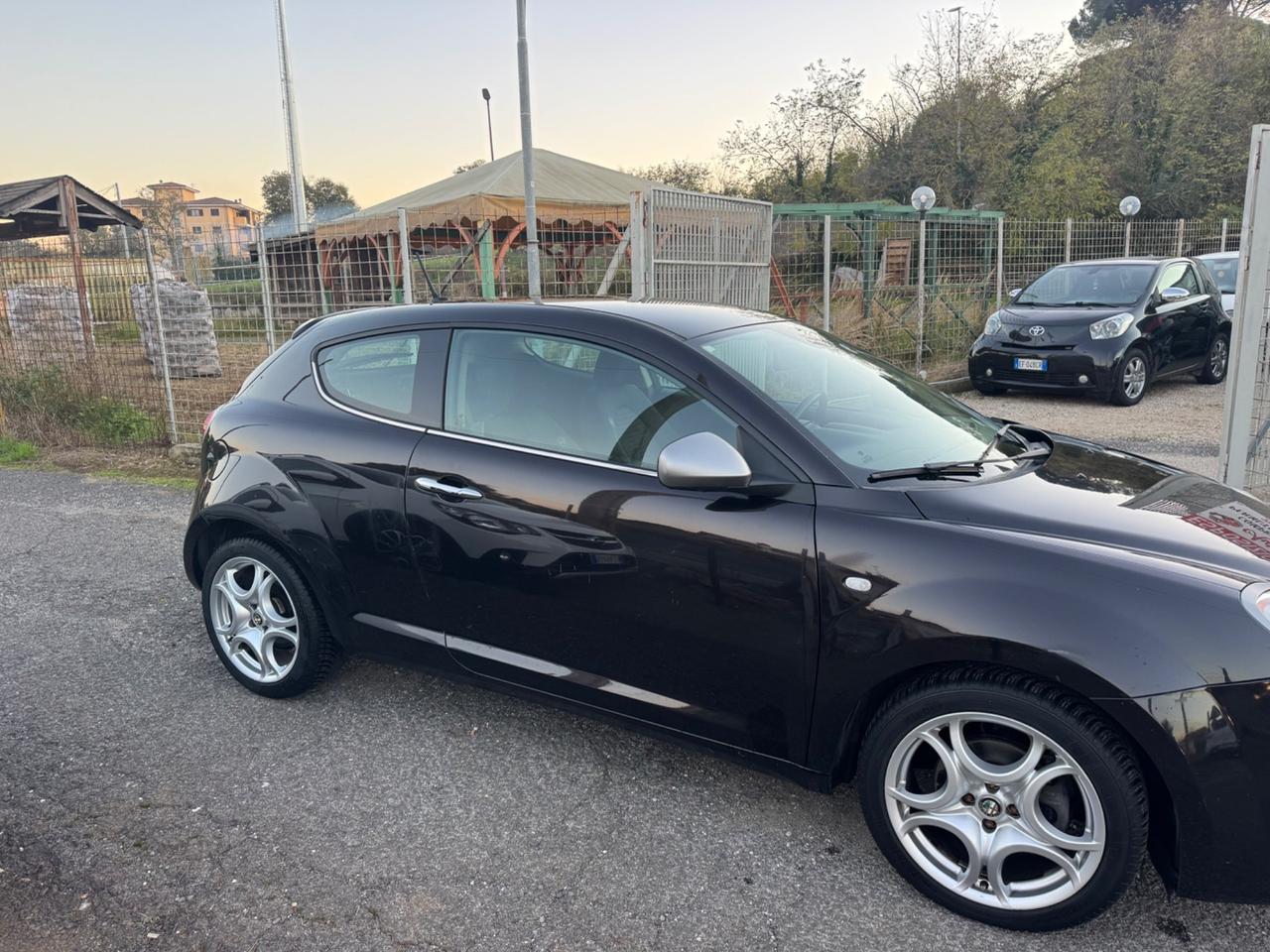 Alfa Romeo MiTo 1.6 JTDm-2 S&S Distinctive Sport Pack