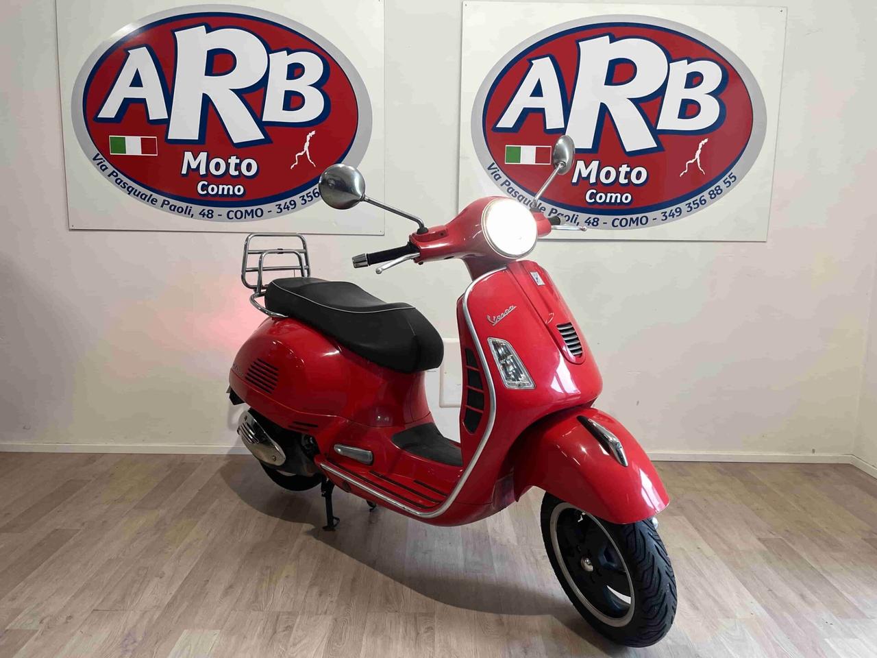 Piaggio Vespa 300 GTS gts ie