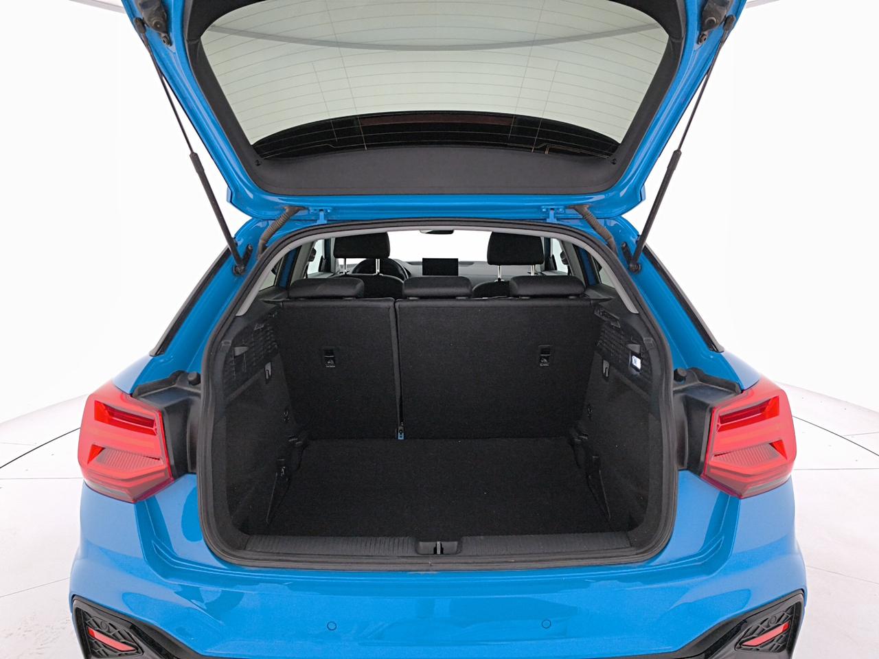 Audi Q2 35 1.5 tfsi Identity Black