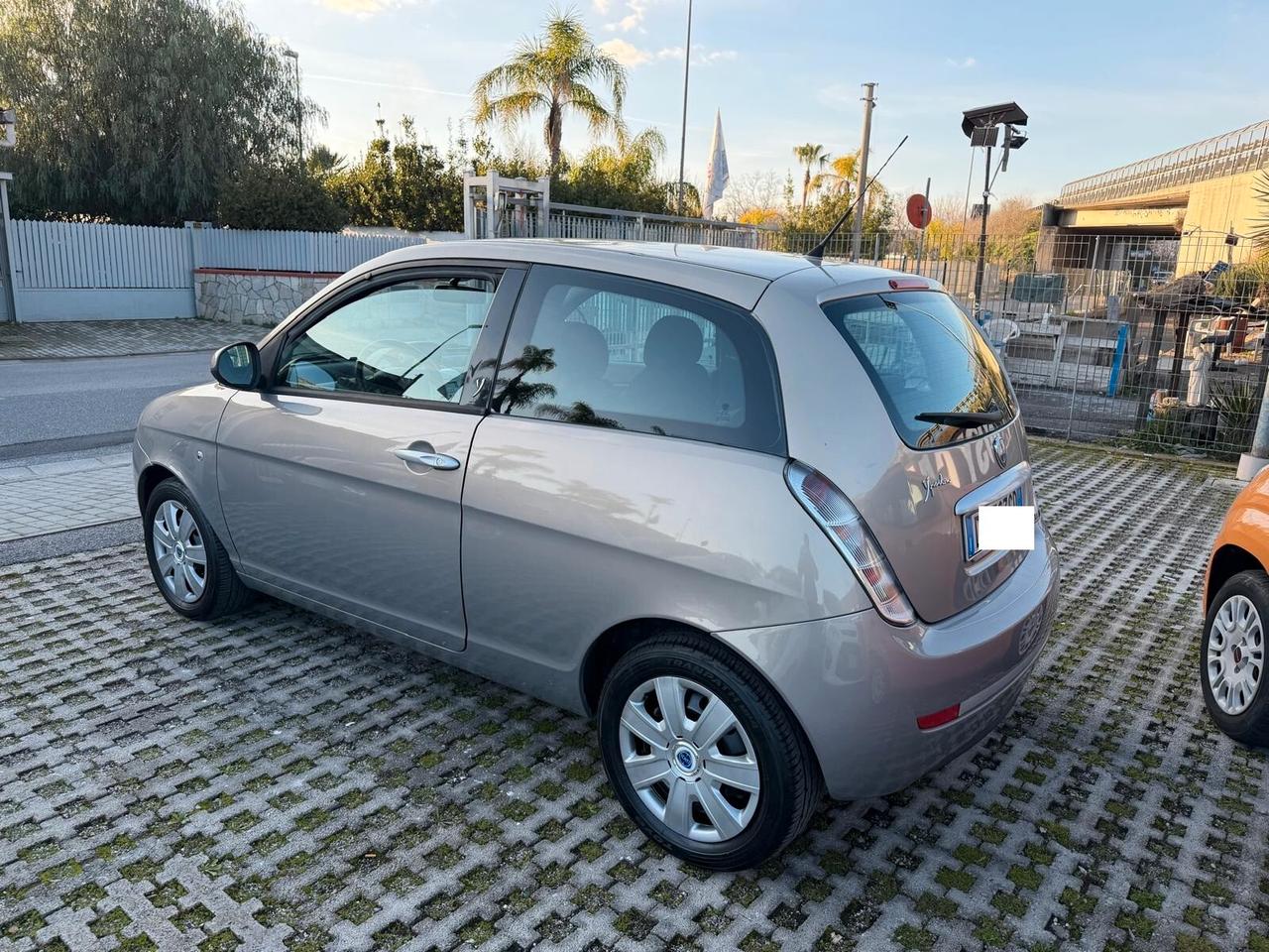 Lancia Ypsilon 1.2 Platino-10/2009