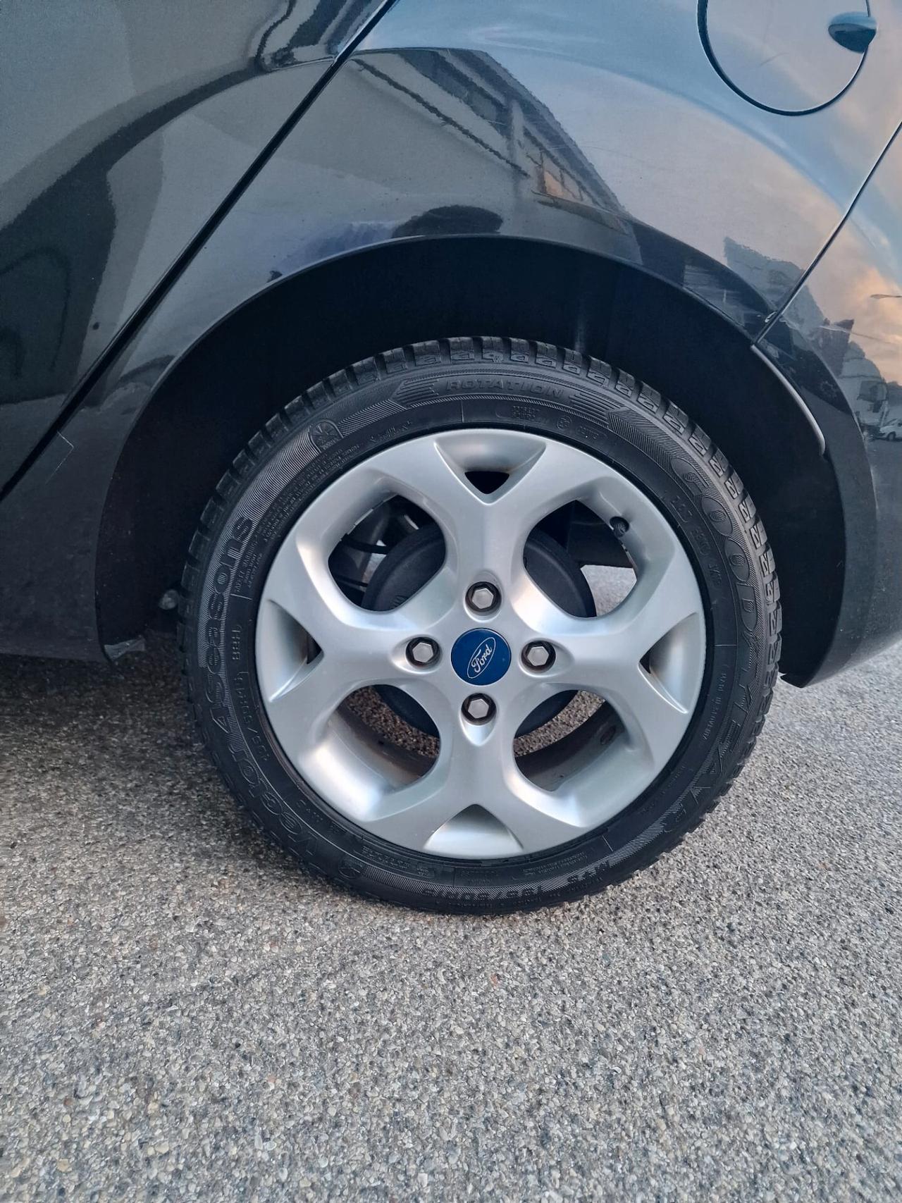 Ford Fiesta 1.4 5 porte Bz.- GPL