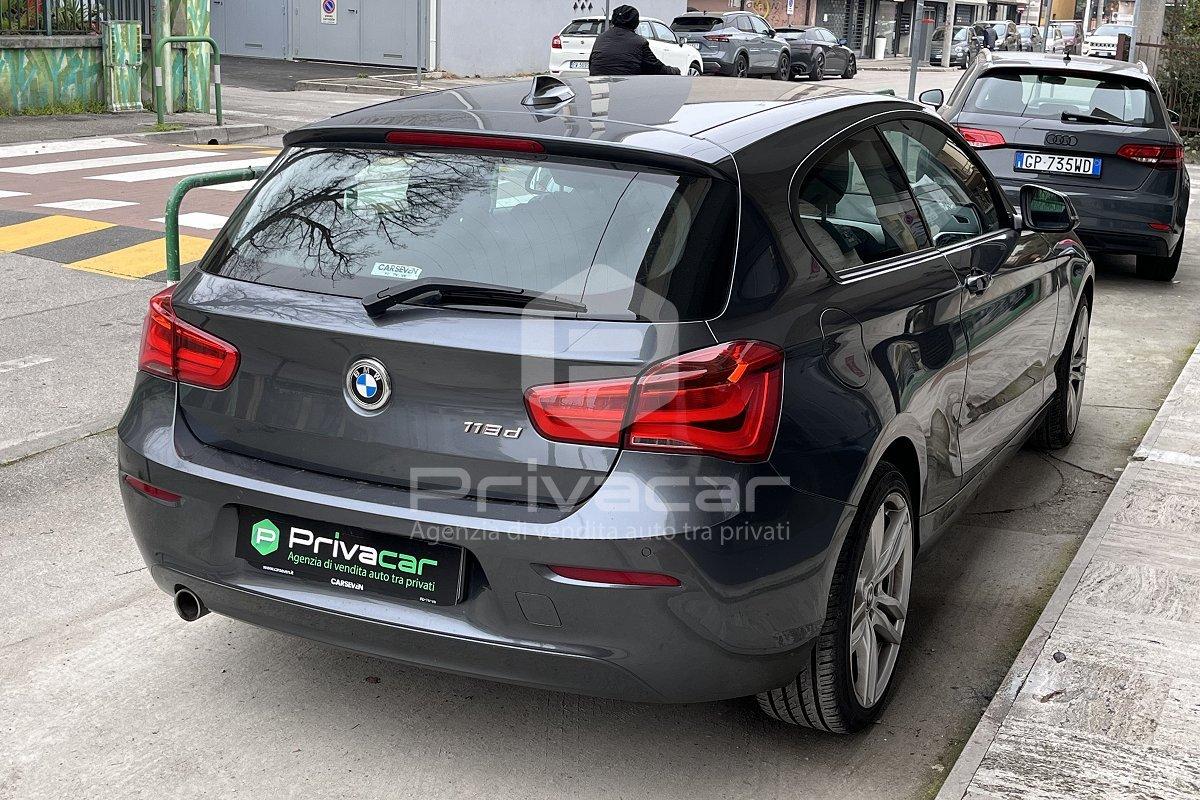 BMW 118d 3p. Advantage