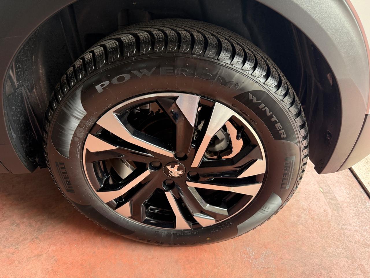 Peugeot 2008 BlueHDi 130 S&S EAT8 Allure Pack