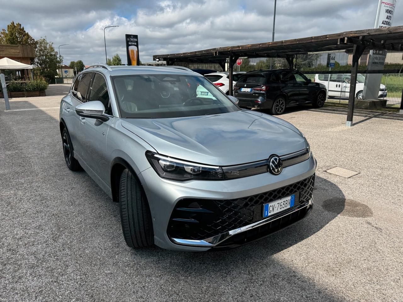 Volkswagen Tiguan 1.5 eTSI 150 CV ACT DSG R-Line FULL OPTIONAL
